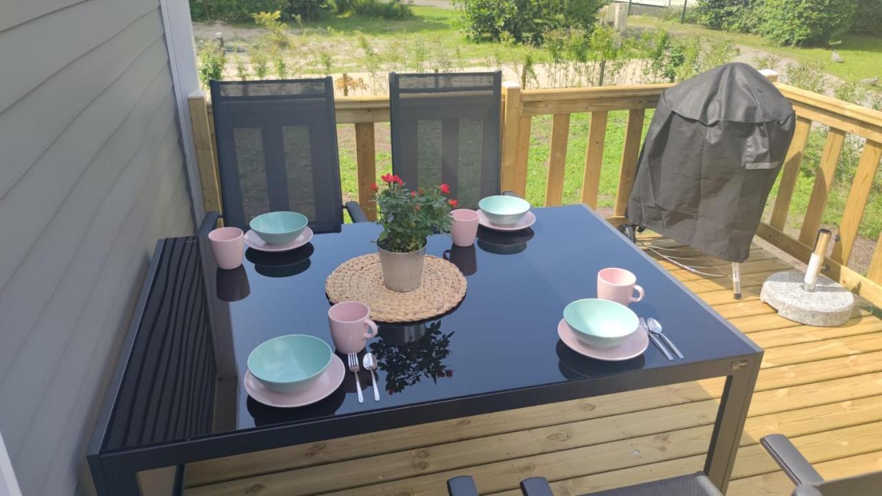 Mobilheim Herz Lauwersoog - Chalet Robbengat ภายนอก รูปภาพ